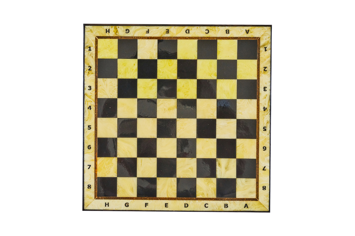 

Шахматная коробка средняя 35*35