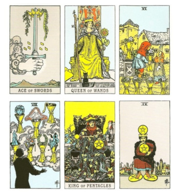 картинка Карты Таро "A.E. Waite Tarot Premium Edition - Pocket" AGM Urania / Премиальное издание Таро А.Э. Уэ от магазина Gamesdealer.ru