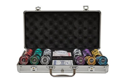 картинка Набор для покера Stones на 300 фишек от магазина Gamesdealer.ru
