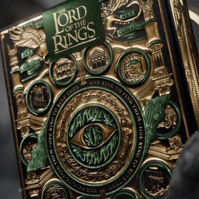 картинка Карты "Theory11 Lord of the Rings Playing Cards " магазин Gamesdealer.ru являющийся официальным дистрибьютором в России  картинка Карты "Theory11 Lord of the Rings Playing Cards " от магазина Gamesdealer.ru