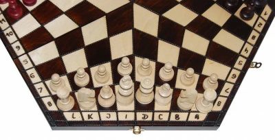 картинка Шахматы "На троих" большие, Madon (деревянные, Польша) от магазина Gamesdealer.ru