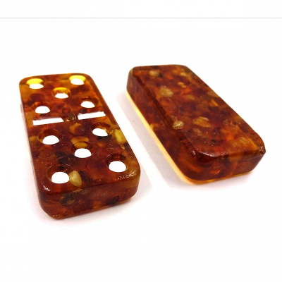 картинка Домино (янтарь) от магазина Gamesdealer.ru