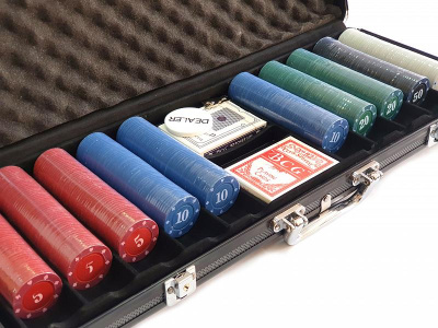картинка Набор для покера Simple на 500 фишек в черном кейсе от магазина Gamesdealer.ru