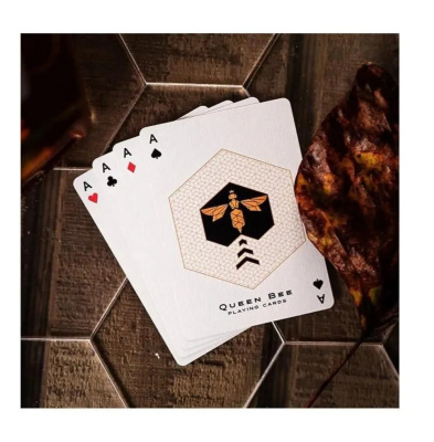 картинка Карты "Ellusionist Queen Bee" от магазина Gamesdealer.ru