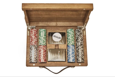 картинка Набор для покера Ultimate на 200 фишек в кейсе из ясеня, Partida от магазина Gamesdealer.ru