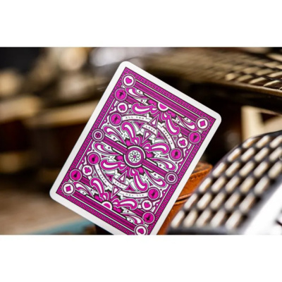 картинка Карты "Theory11 The Beatles Pink" от магазина Gamesdealer.ru