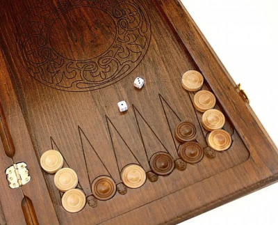 картинка Нарды резные "Корона", Ustyan от магазина Gamesdealer.ru