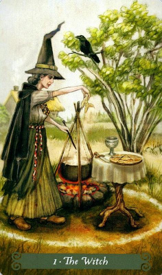 картинка Карты Таро "Green Witch Tarot" Llewellyn / Набор Таро Зелёной Ведьмы от магазина Gamesdealer.ru