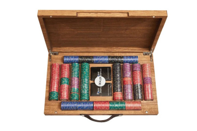 картинка Набор для покера Luxury Ceramic на 600 фишек в кейсе из ясеня, Partida от магазина Gamesdealer.ru