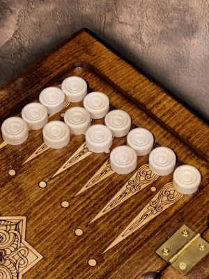 картинка Нарды резные "Золотой Узор 1" 40, Mirzoyan от магазина Gamesdealer.ru