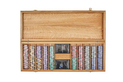 картинка Набор для покера Black Stars на 500 фишек в дубовом кейсе, Partida от магазина Gamesdealer.ru