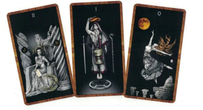 картинка Карты Таро "Dancing in the Dark Tarot" Lo Scarabeo / Танцы в Темноте от магазина Gamesdealer.ru