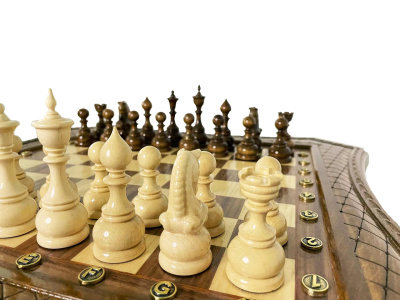 картинка Шахматы резные восьмиугольные в ларце с ящиками 50, Haleyan от магазина Gamesdealer.ru