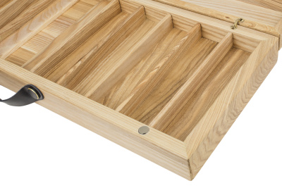 картинка Кейс из ясеня на 300 фишек для покера v2 от магазина Gamesdealer.ru