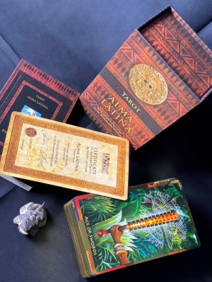 картинка Карты Таро "Alma Latina Tarot", Tarotmania / Альма Латиноамериканское Таро от магазина Gamesdealer.ru