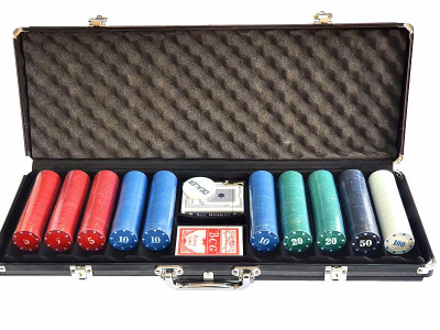 картинка Набор для покера Simple на 500 фишек в черном кейсе от магазина Gamesdealer.ru