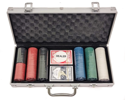 Набор для покера Texas на 300 фишек Набор для покера Texas на 300 фишек