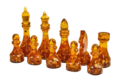 картинка Шахматные фигуры из янтаря средние "Классика" для доски 37*37 от магазина Gamesdealer.ru