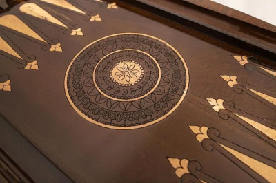 картинка Нарды резные "Лев 2", Simonyan от магазина Gamesdealer.ru