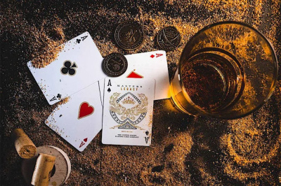 картинка Карты "Ellusionist Legacy Master Red" магазин Gamesdealer.ru являющийся официальным дистрибьютором в России  картинка Карты "Ellusionist Legacy Master Red" от магазина Gamesdealer.ru