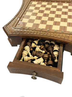 картинка Шахматы резные восьмиугольные в ларце с ящиками 50, Haleyan от магазина Gamesdealer.ru