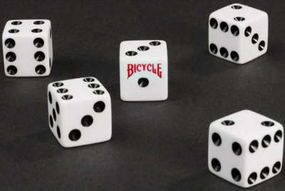 картинка Кости "Bicycle Dice Set 10" от магазина Gamesdealer.ru