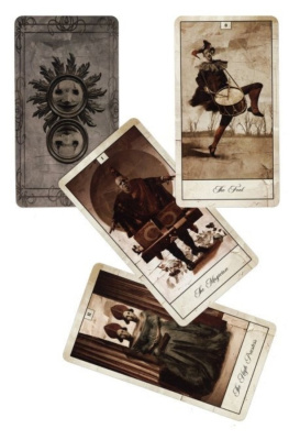 картинка Карты Таро "Horror Circus Tarot" Ambrosia / Таро Цирка ужасов от магазина Gamesdealer.ru