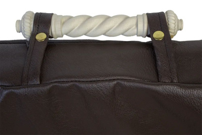 картинка Чехол кожаный с деревянной ручкой для больших нард, Mkhitaryan от магазина Gamesdealer.ru