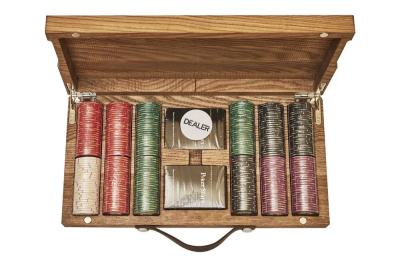 картинка Набор для покера Luxury Ceramic на 300 фишек в кейсе из ясеня, Partida от магазина Gamesdealer.ru