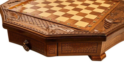 картинка Шахматы резные в ларце "Севанское сражение" 50, Haleyan от магазина Gamesdealer.ru