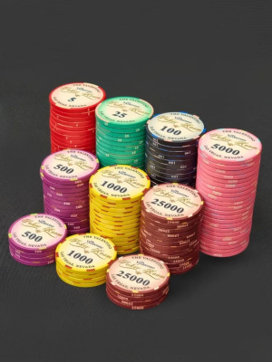 картинка Набор для покера Valentino Poker Room Ceramic на 1000 фишек от магазина Gamesdealer.ru
