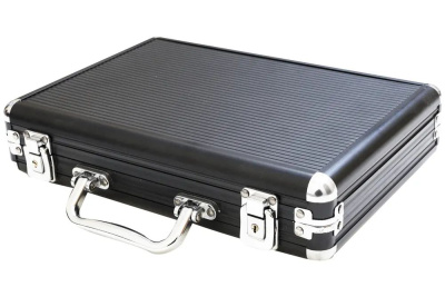 картинка Набор для покера Monte Carlo на 200 фишек от магазина Gamesdealer.ru