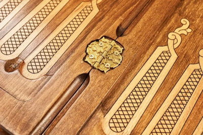 картинка Нарды резные "Монастырь в горах", Mkhitaryan от магазина Gamesdealer.ru