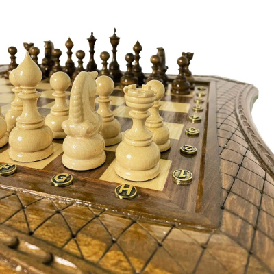 картинка Шахматы резные восьмиугольные в ларце с ящиками 50, Haleyan от магазина Gamesdealer.ru