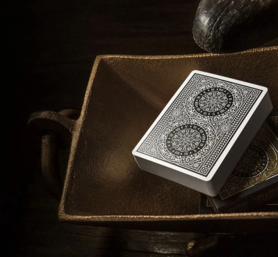 картинка Theory11 Tycoon Black от магазина Gamesdealer.ru