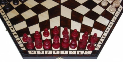 картинка Шахматы "На троих" большие, Madon (деревянные, Польша) от магазина Gamesdealer.ru