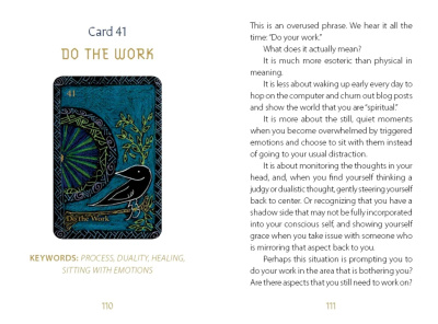 картинка Карты Таро "The Shaman's Way Oracle Cards" REDFeather / Карты Оракула Пути Шамана от магазина Gamesdealer.ru