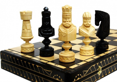 картинка Шахматы "Цезарь" 82 см, Madon (деревянные, Польша) от магазина Gamesdealer.ru