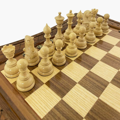 картинка Шахматы резные восьмиугольные в ларце 50, Haleyan от магазина Gamesdealer.ru
