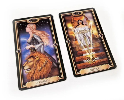 картинка Карты Таро "Gilded Tarot Royale" Reprint / Королевское Золотое Таро TAROMANIA от магазина Gamesdealer.ru