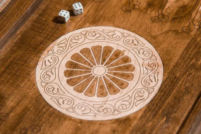 картинка Нарды резные "Герб Грузии", Mkhitaryan от магазина Gamesdealer.ru