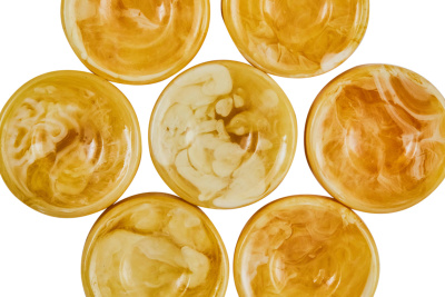 картинка Фишки шашки-нарды цвет изумруд-слоновая кость от магазина Gamesdealer.ru