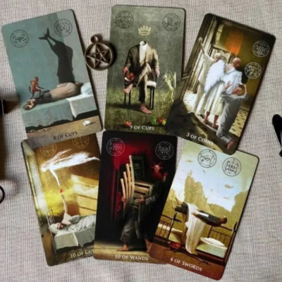 картинка Карты Таро "Madhouse tarot", Tarotmania / Таро Сумасшедшего Дома от магазина Gamesdealer.ru