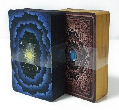 картинка Карты Таро The Dark Mansion Tarot deck 12cm Version 3rd, Taroteca / Темный Особняк, 12 см, черный ср от магазина Gamesdealer.ru