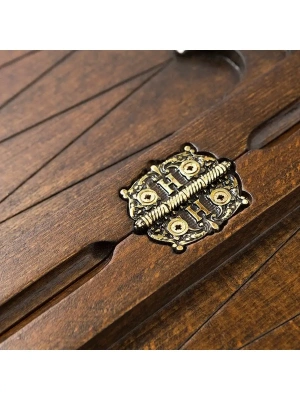 картинка Нарды резные "Лев" с ручкой, Haleyan от магазина Gamesdealer.ru