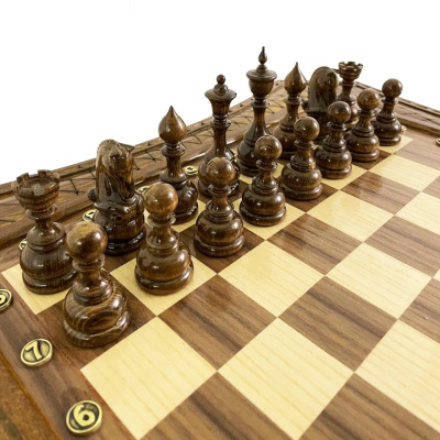 картинка Шахматы резные восьмиугольные в ларце с ящиками 50, Haleyan от магазина Gamesdealer.ru